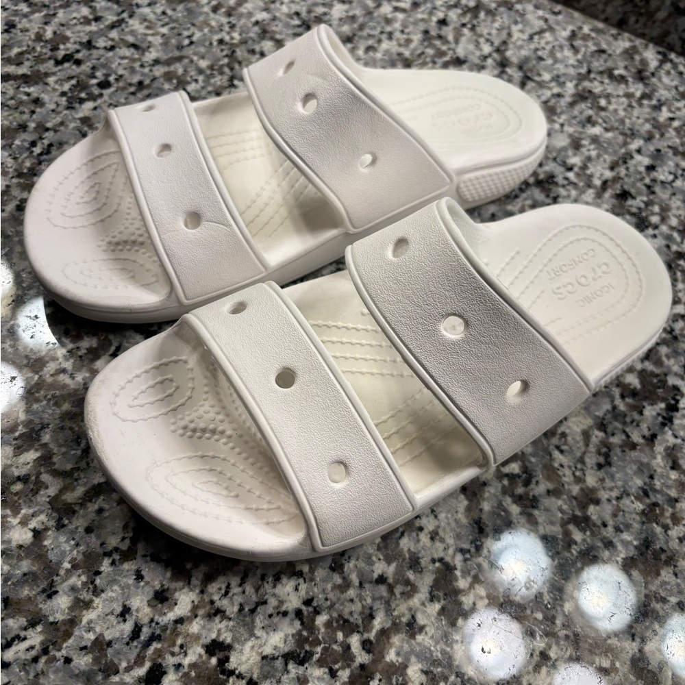 CROCS White Women's Sandals